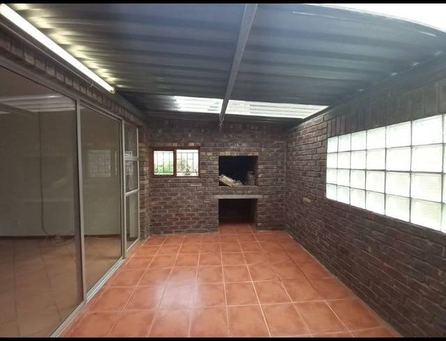 2 BEDROOM TOWNHOUSE RENTED IN WESTERING